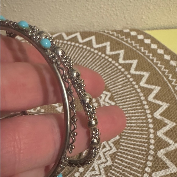 Set of 8 Silver & teal colored cowgirl bohemian style bangle bracelets - Picture 6 of 6